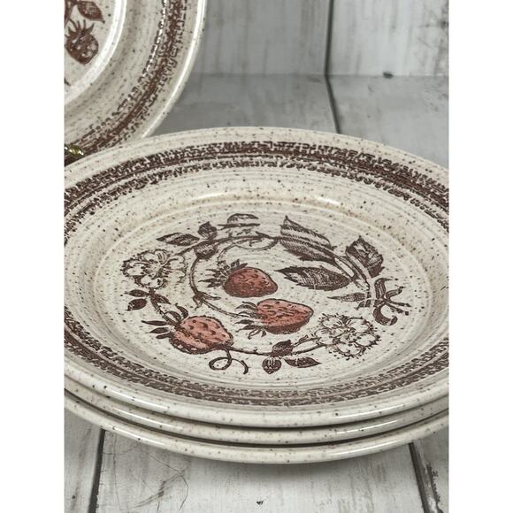Vintage Homespun Stonecast Churchill Dessert Plates Wild Strawberry Set 4 - Picture 3 of 5
